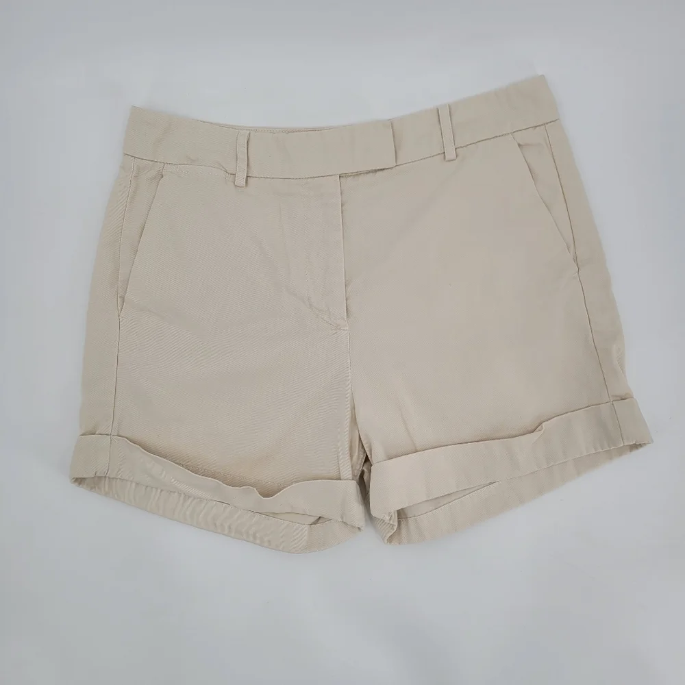 J.Crew Women's 100% Cotton Cream Color Chino Shorts With Pockets